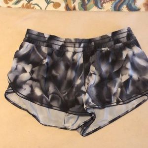 Lululemon Running Shorts 2.5” Sz 8